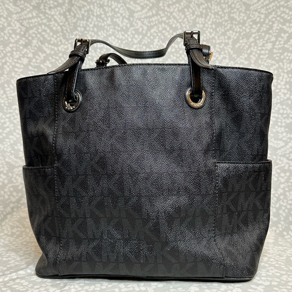 Michael Kors Jet Set Black Signiture Tote MK Logo Silver Logo and Hardware E1403 - Picture 3 of 7